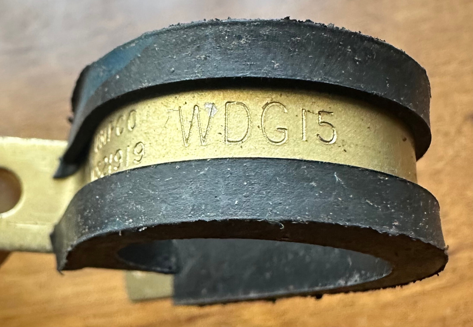 MS21919 WDG15 UMPCO Aluminum Single Loop Cushioned Clamp 1 3/16″ Lot 75