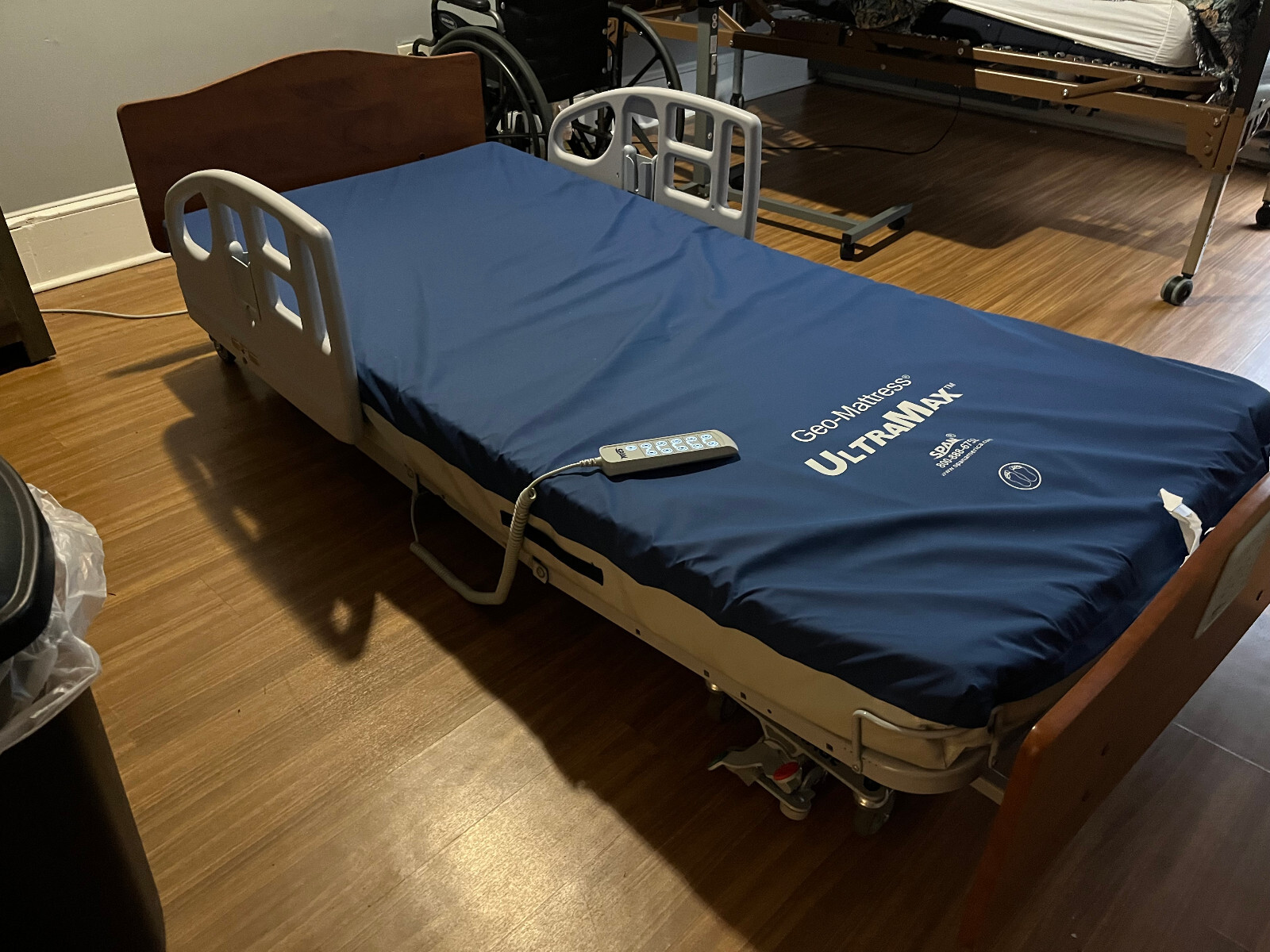 Span America QD1000MLFB fully electric long-term or home care adjustable bed