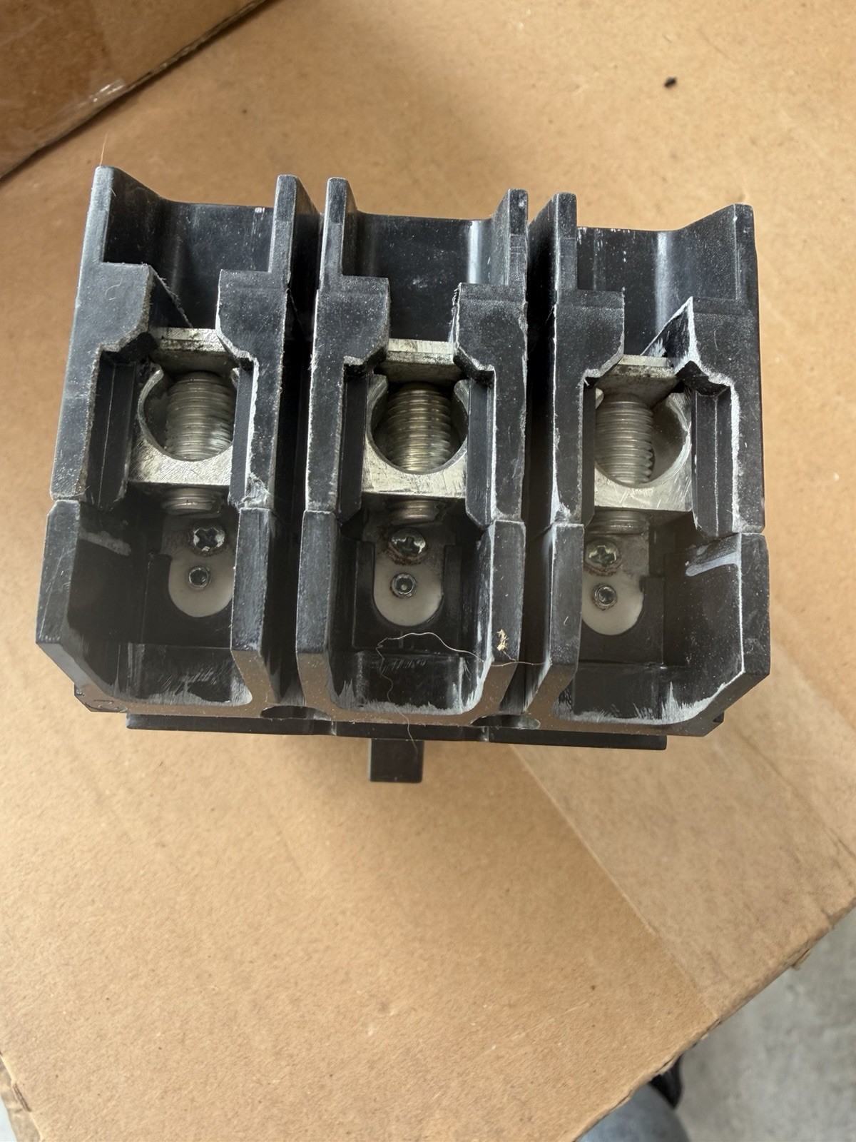 GE ABB TEY330 30A 3‑Pole Circuit Breaker 480Y/277V New Surplus UL