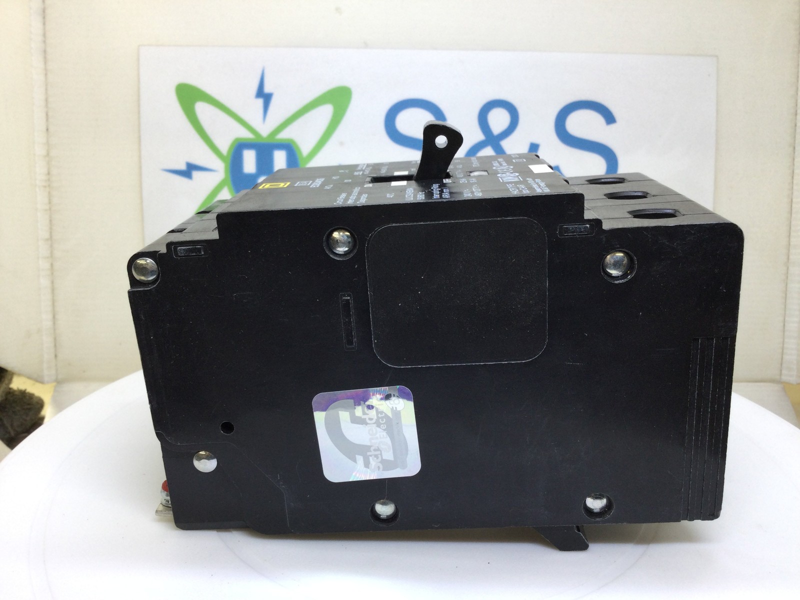 Square D EDB34035 35 Amp 3 Pole 240V Bolt on Circuit Breaker