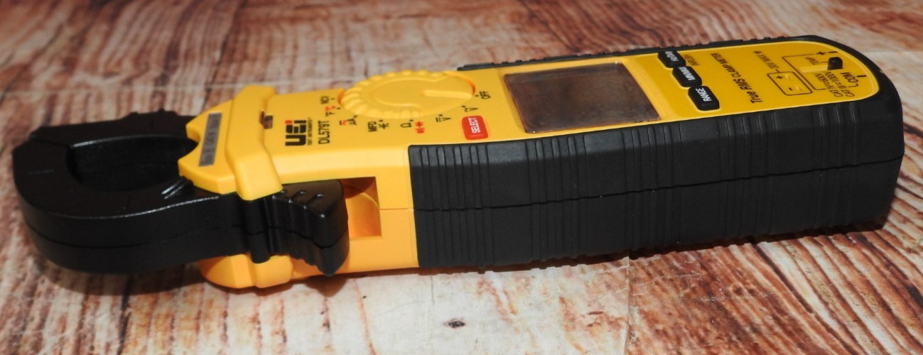 UEi DL579T Digital Clamp Meter WITH CASE, LEADS ((((STILL HAS PLASTIC ON IT!!))