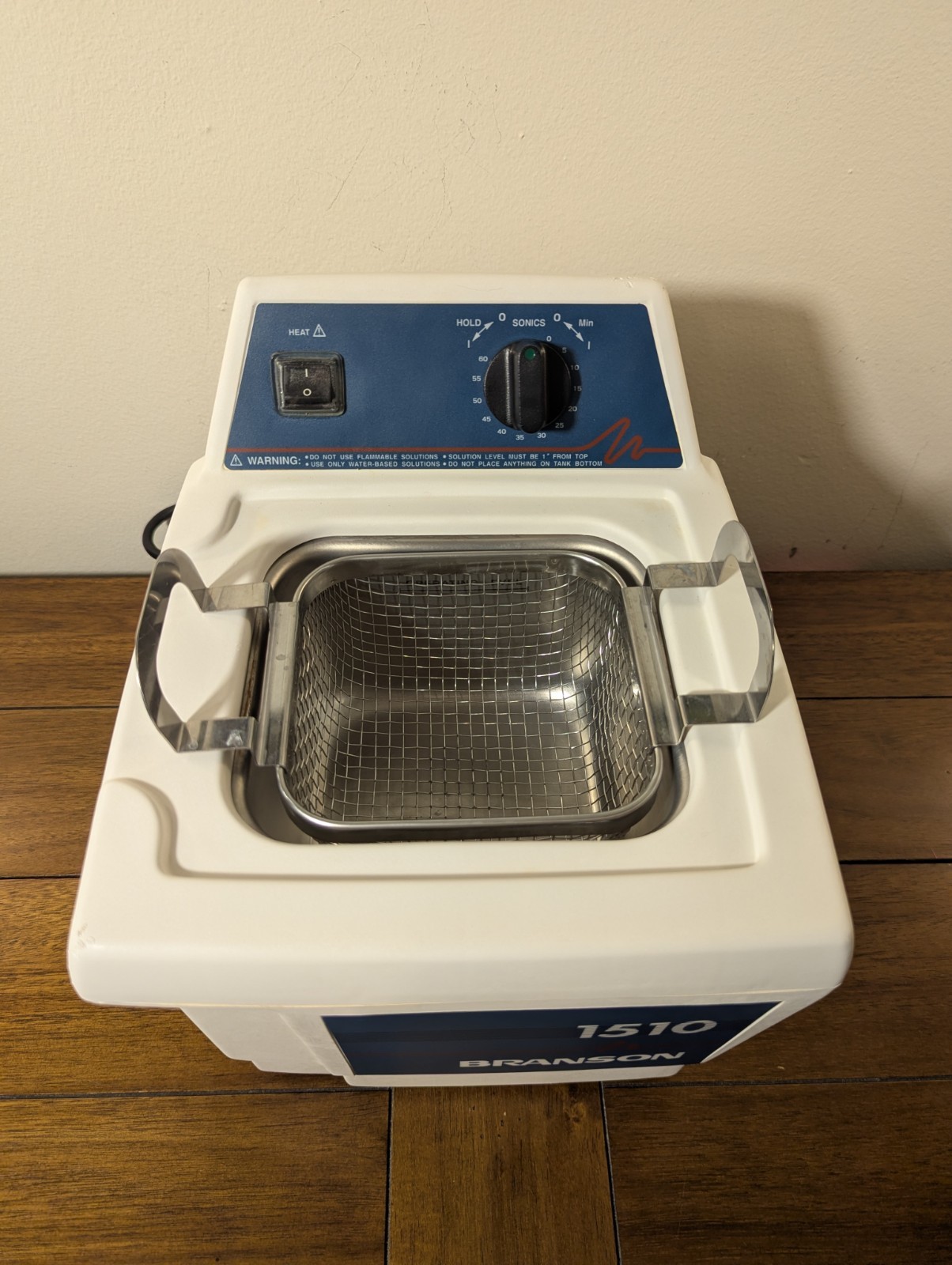 Branson 1510 Ultrasonic Cleaner Benchtop Laboratory Instrument 0.5 Gallon No Lid