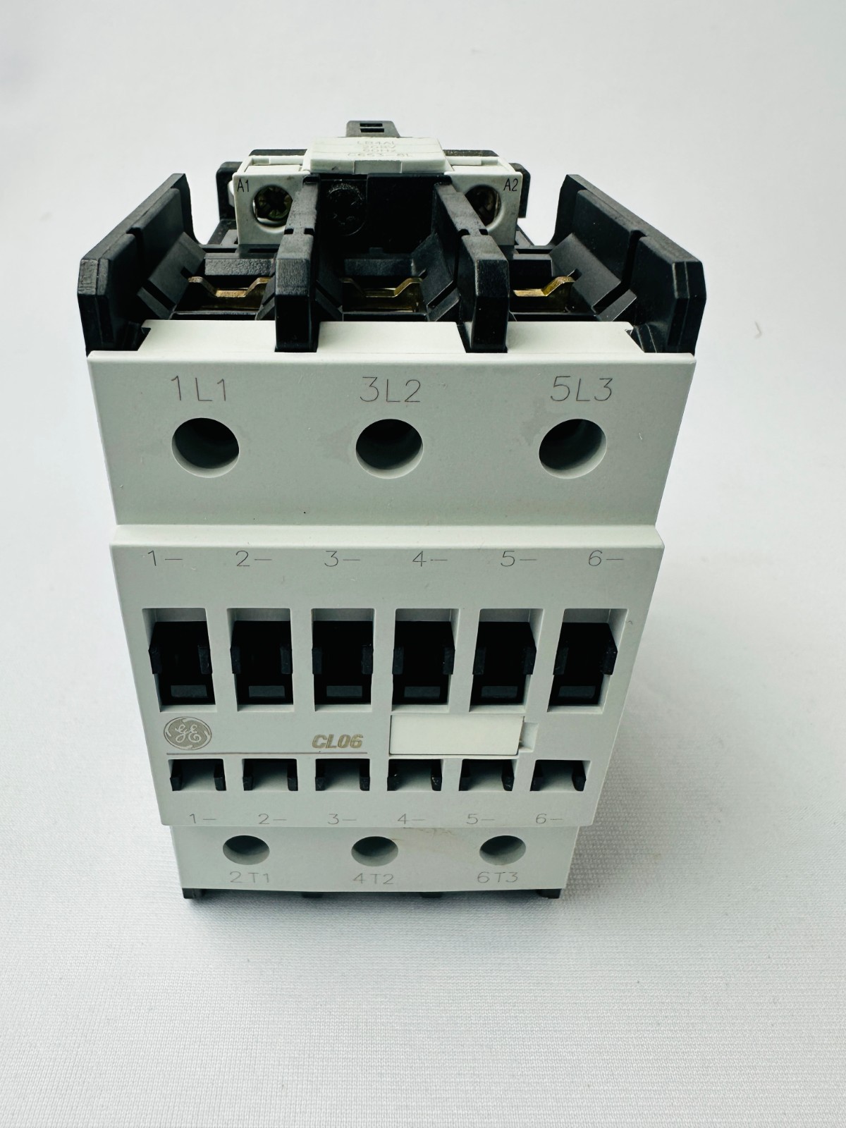 GE General Electric CL06A300M Contactor with LB4AL 208v Coil