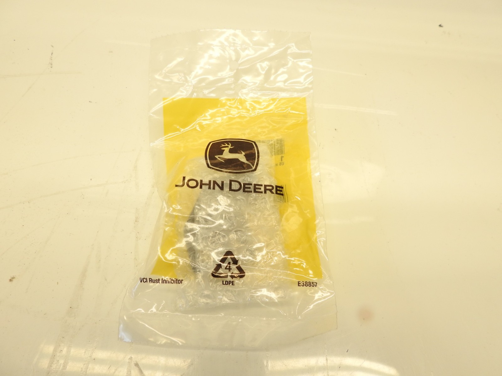 New Oem John Deere Bracket – LVU801812