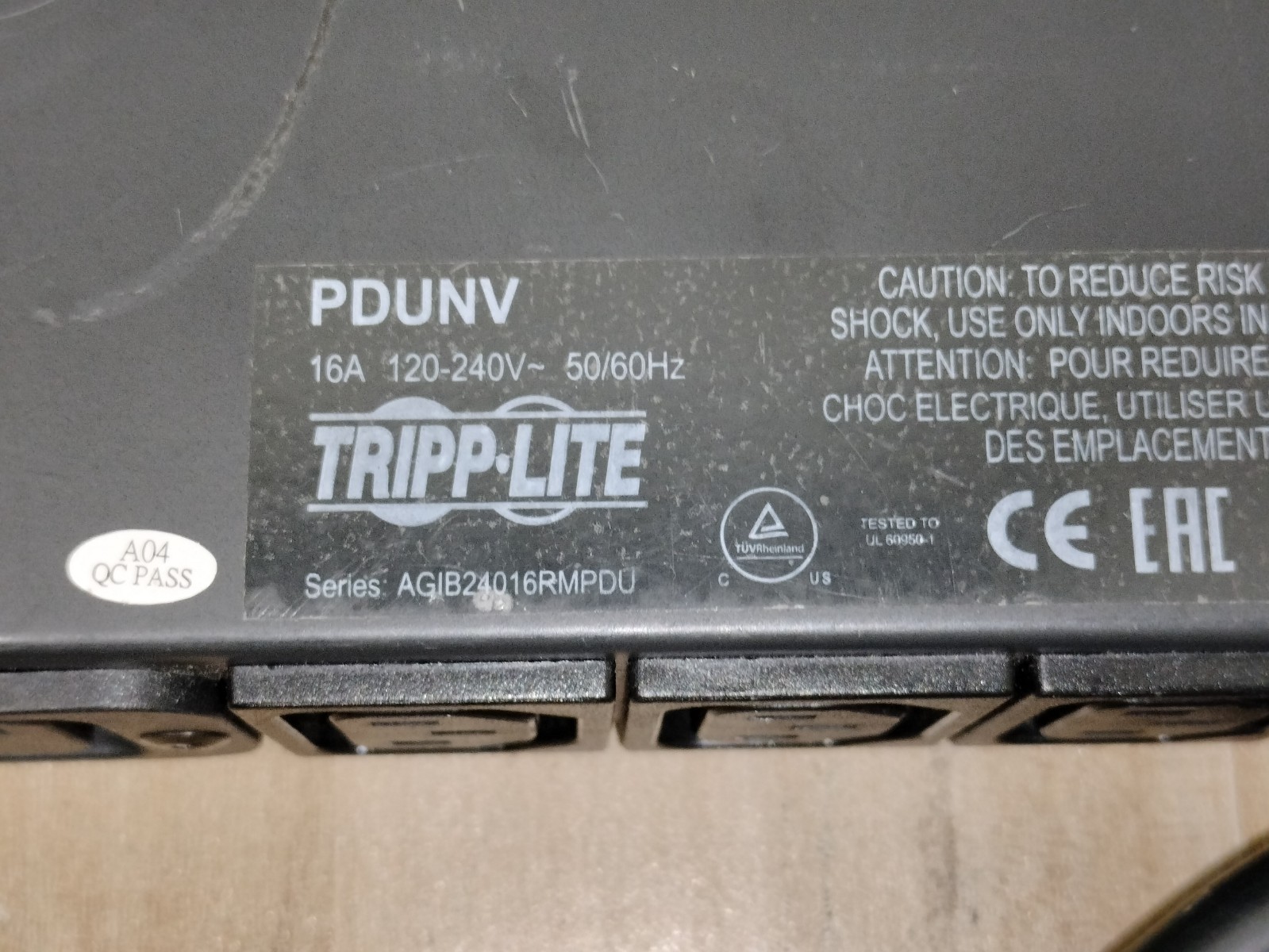 Tripp-Lite PDUNV PDU 16A 120-240V Series AGIB24016RMPDU