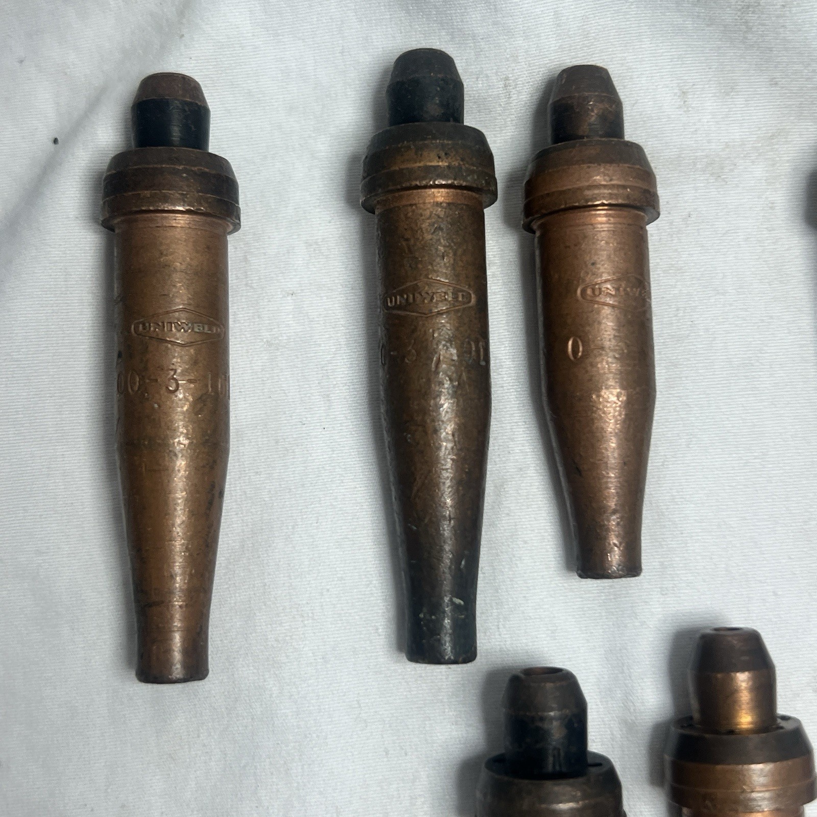 Lot of 11 Uniweld Series 3 Cutting Tips mixed size Free Shipping