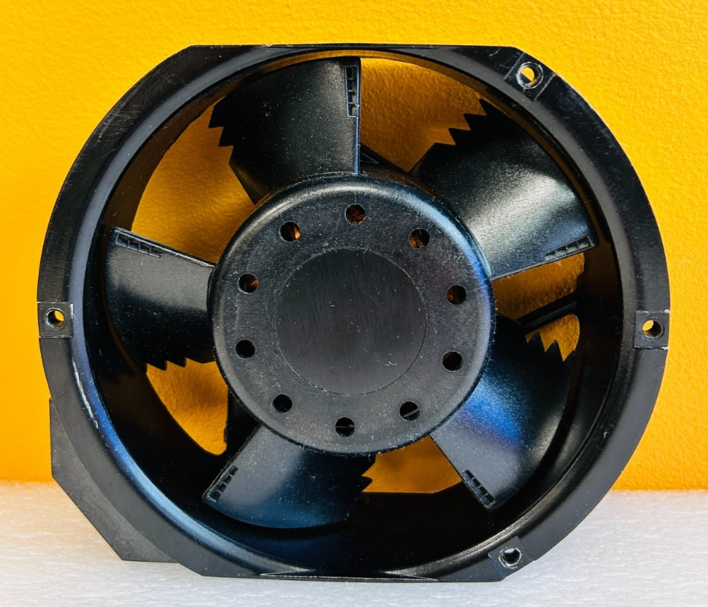 Comair Rotron MR77B3, 3400 RPM, 231 CFM, 56.6 dBA, 240/230 VAC, Axial Fan. New!
