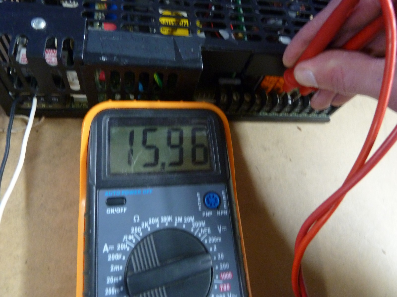Farnell instruments power supply 8V 16V DC [T4]