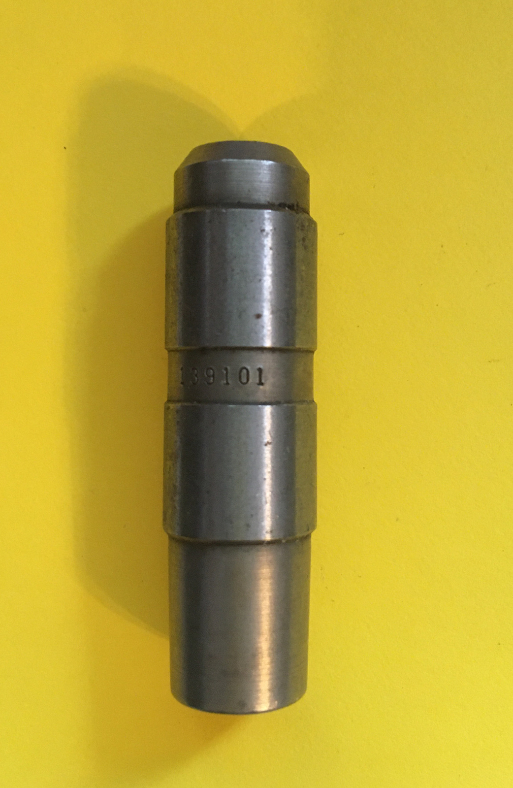 *NOS* 139101-SINGER-BUSHING-FOR SEWING MACHINES *FREE SHIPPING*