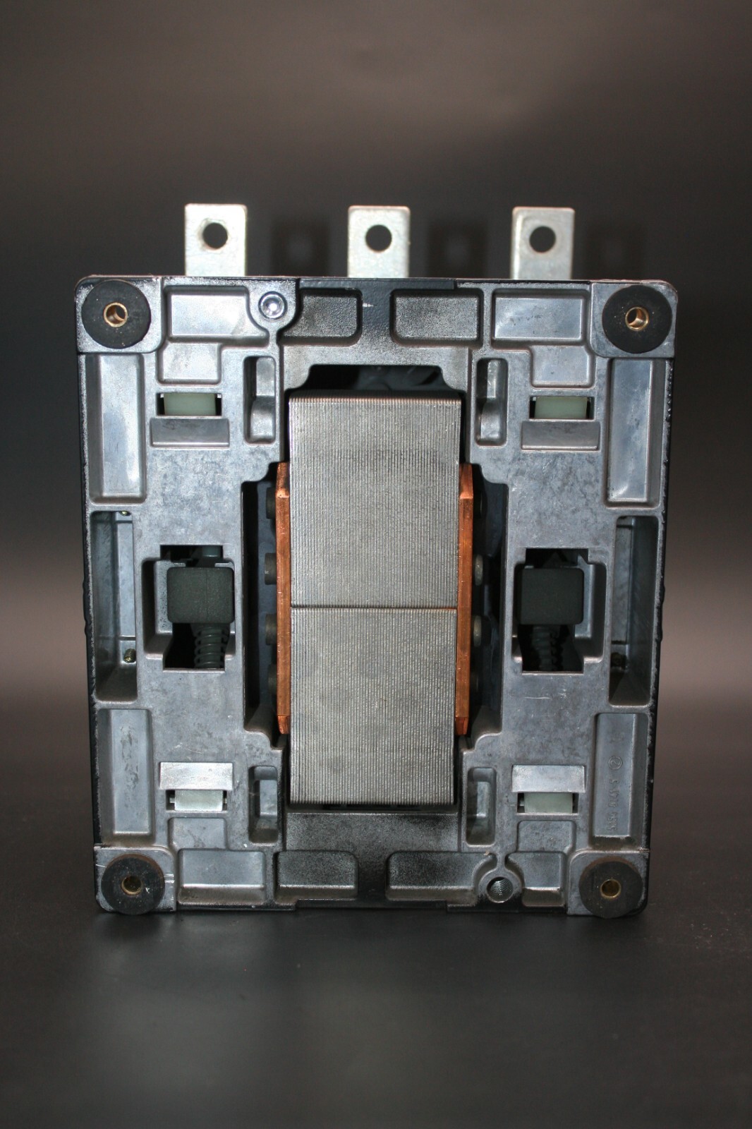 One (1) ABB SK827085-AF Contactor 110 VAC 50 HZ EHDB520-21-11 Bulgaria