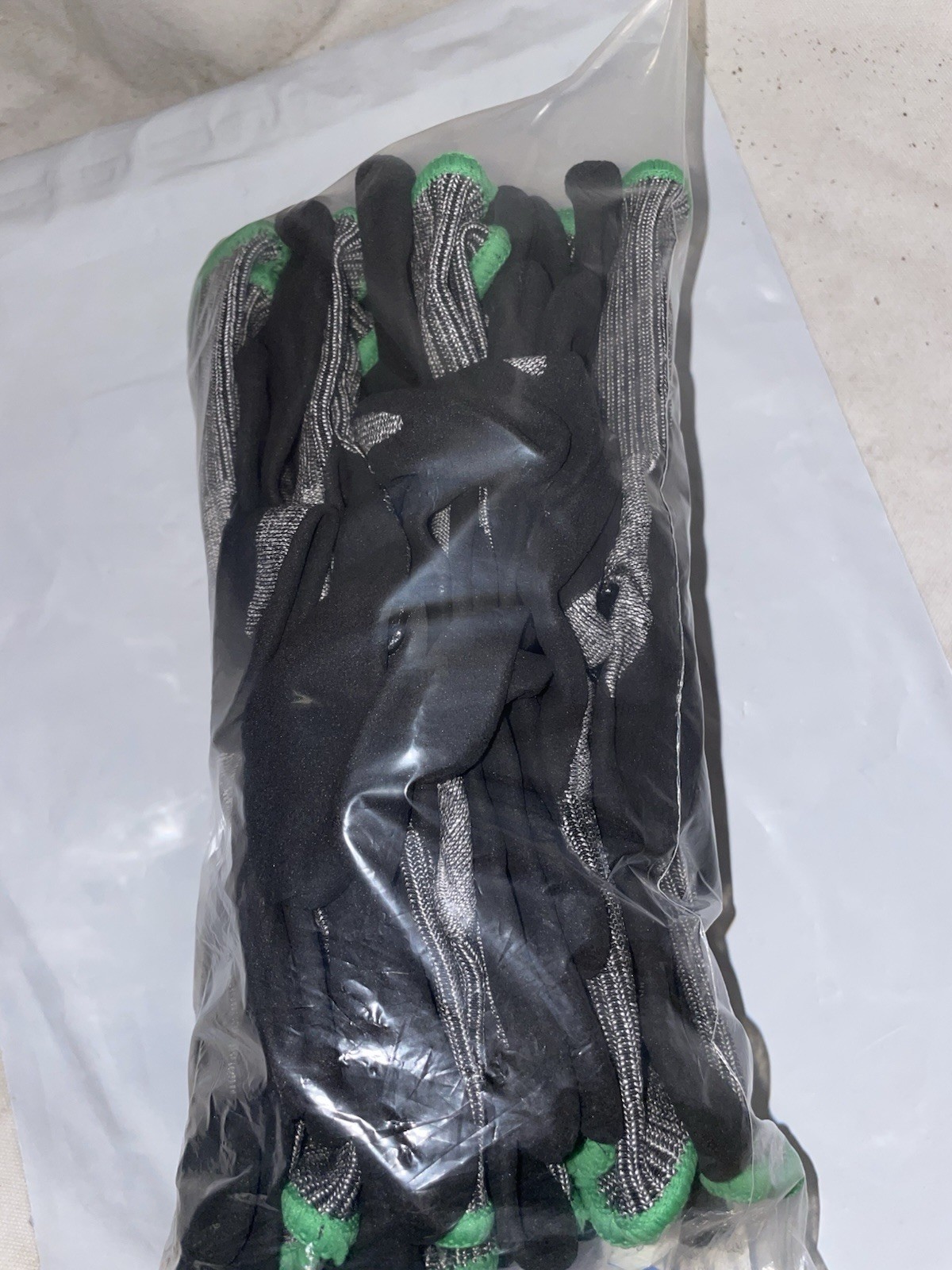 (10) Pair Milwaukee 48-73-7001 Size 8 (medium) Smartswipe Cut Level 6 Gloves