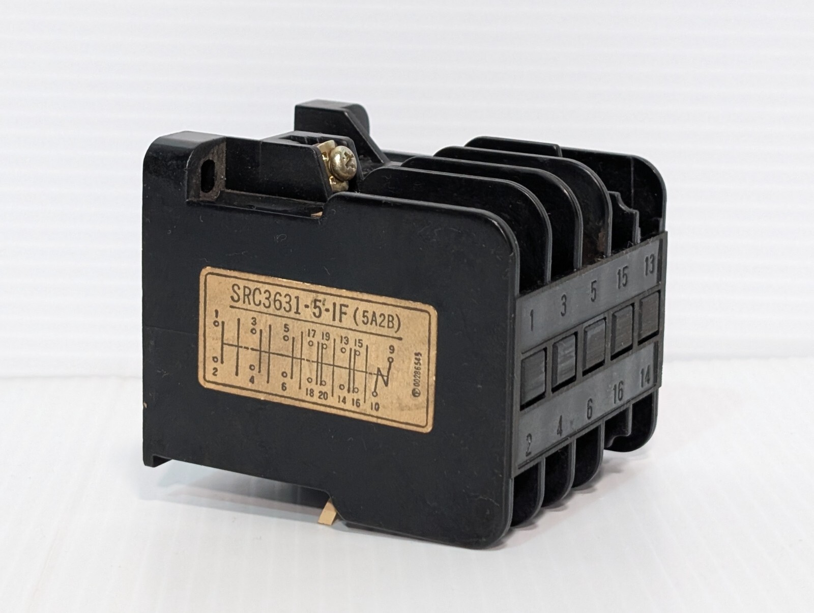 Fuji Electric SRC 3631-5-1F Magnetic Contactor 100-110V, 50/60Hz Coil