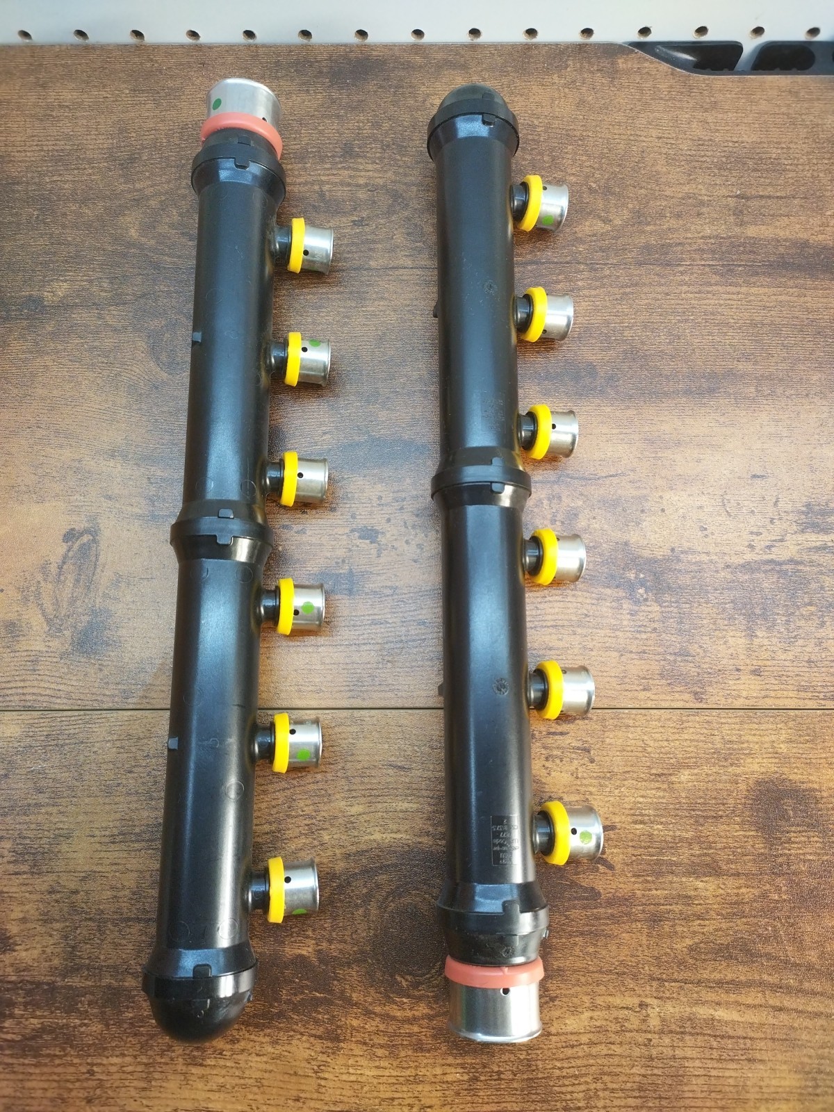 2 Pack Pureflow® Viega 49206 Press Manifold 6 port 1″ Trunk 1/2″ Branch