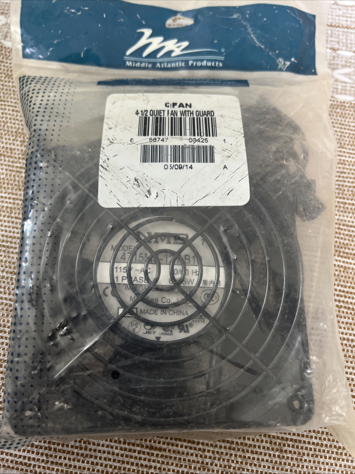 Middle Atlantic 4 1/2″ Quite Fan with Guard QFAN Never Opened , Bag Has Wear