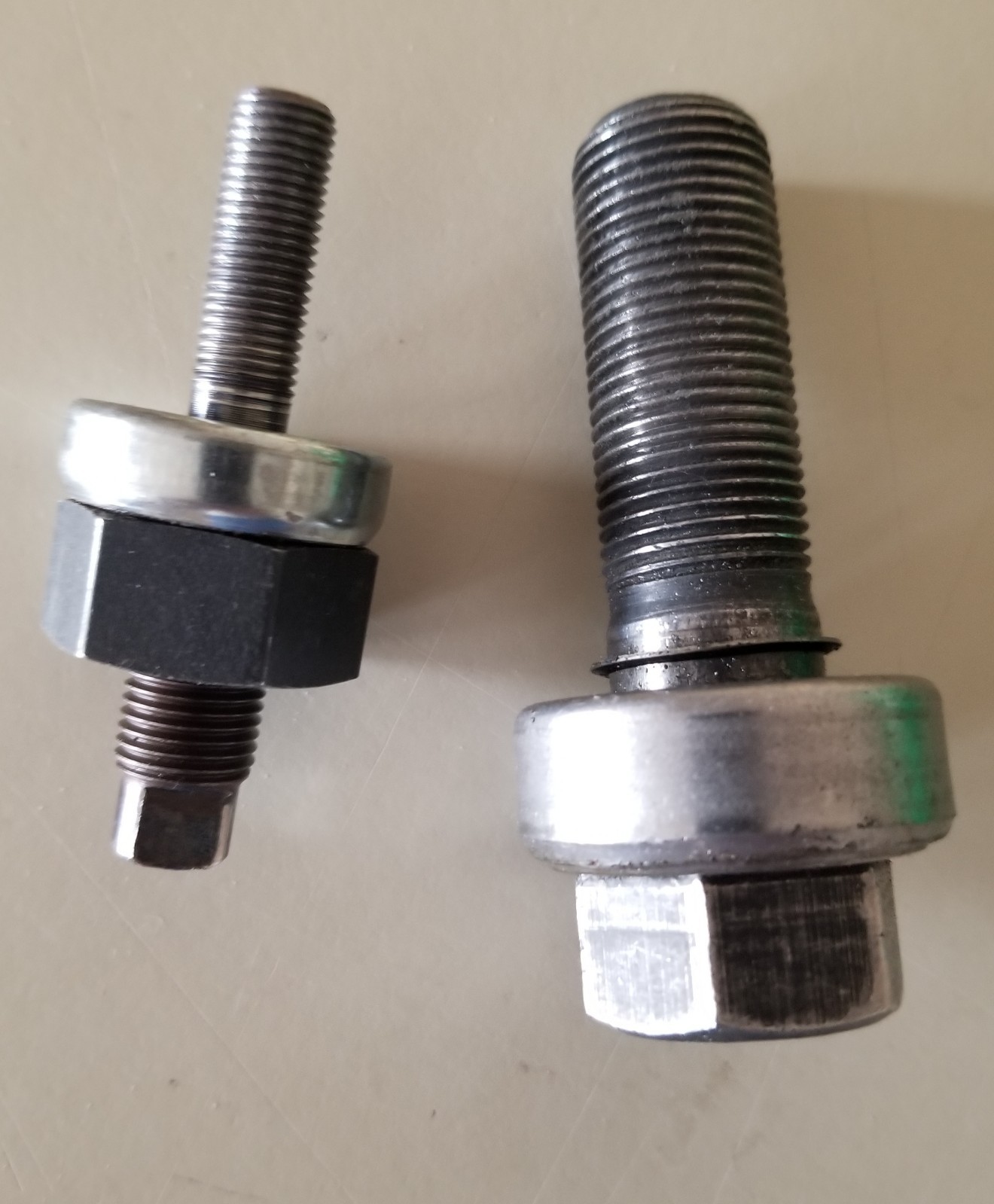 Greenlee 7235BB Slug-Buster Knockout Punch Kit 1/2 thru 1-1/4″ Conduit. [E4 410