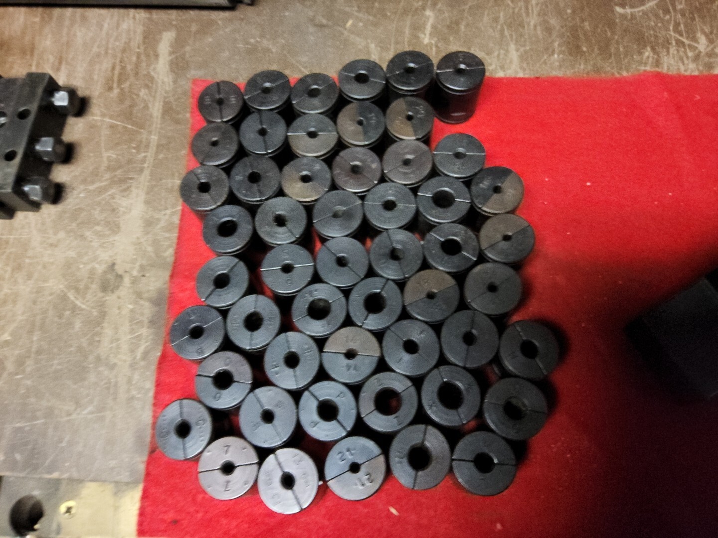HARDINGE CONQUEST GT HG-6 ROUND SHANK 1″ HOLDER WITH 50 MARCELLUS BUSHINGS