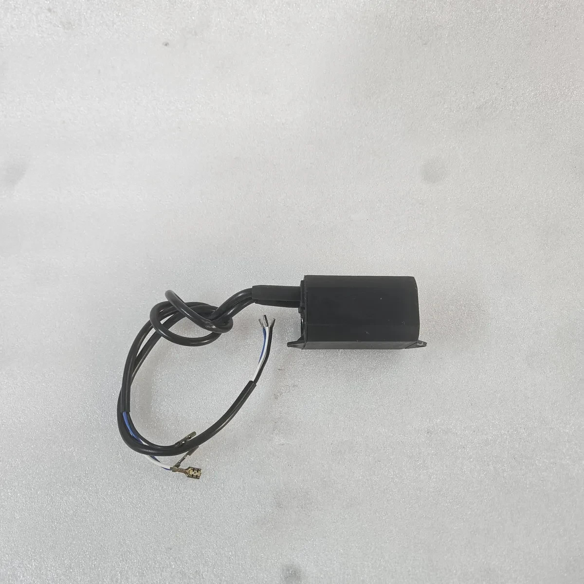 Aqua Signal 21166031 Transformer 115V/230V 10VA 50/60Hz New Surplus