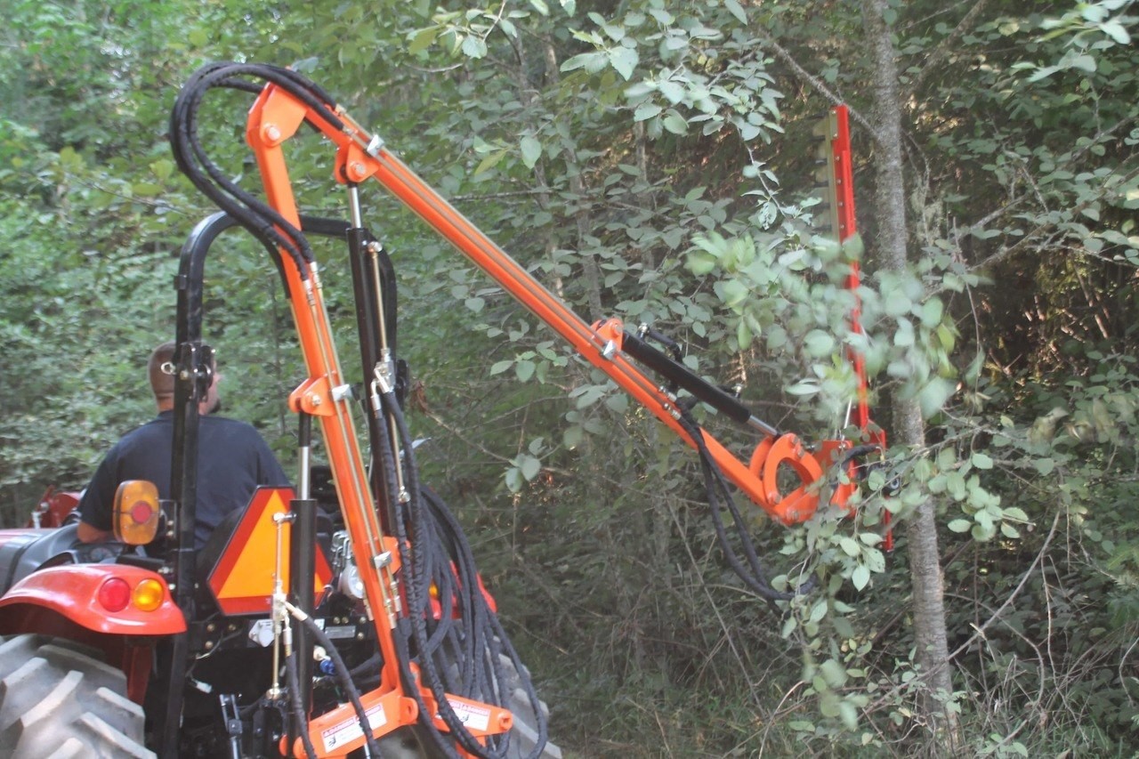 Hydraulic Boom with 5′ Sickle Brush Mower, FH-BRM150