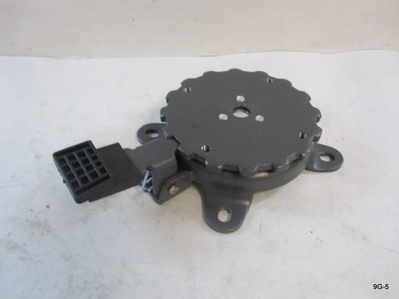 4 Bolt Floor Mount Swivel Lock with Foot Release