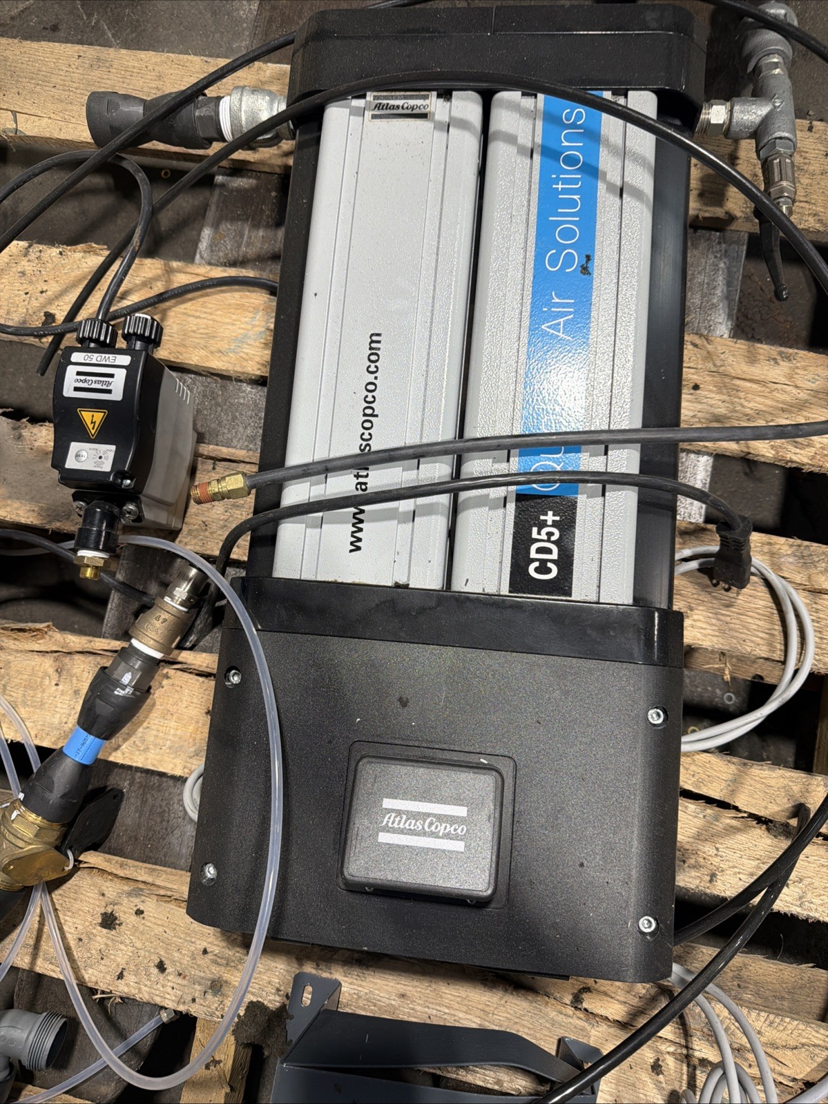 Atlas Copco CD5+ With Dewpoint Saver,Filter And Trap As Shown
