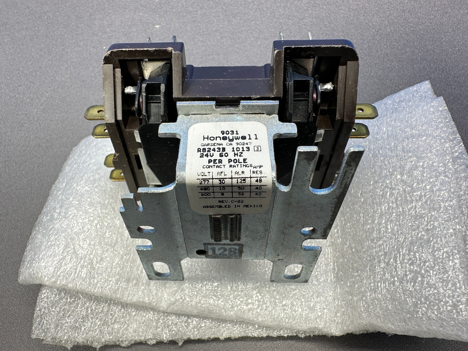 HONEYWELL R8243 B 1013 CONTACTOR SUPER TRADELINE 9031 R8243-B-1013