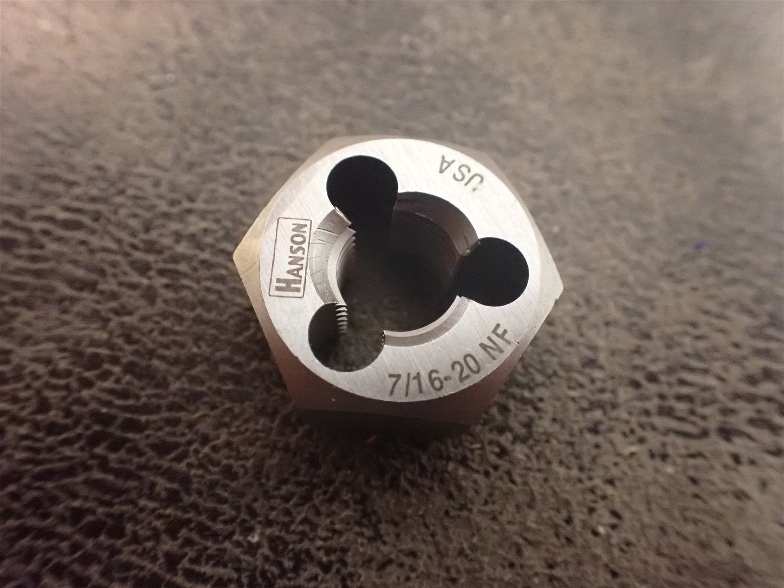 NEW Irwin 7240 High Carbon Steel 7/16″-20 Hex Rethreading Die 7/8″ O.D (BN271)
