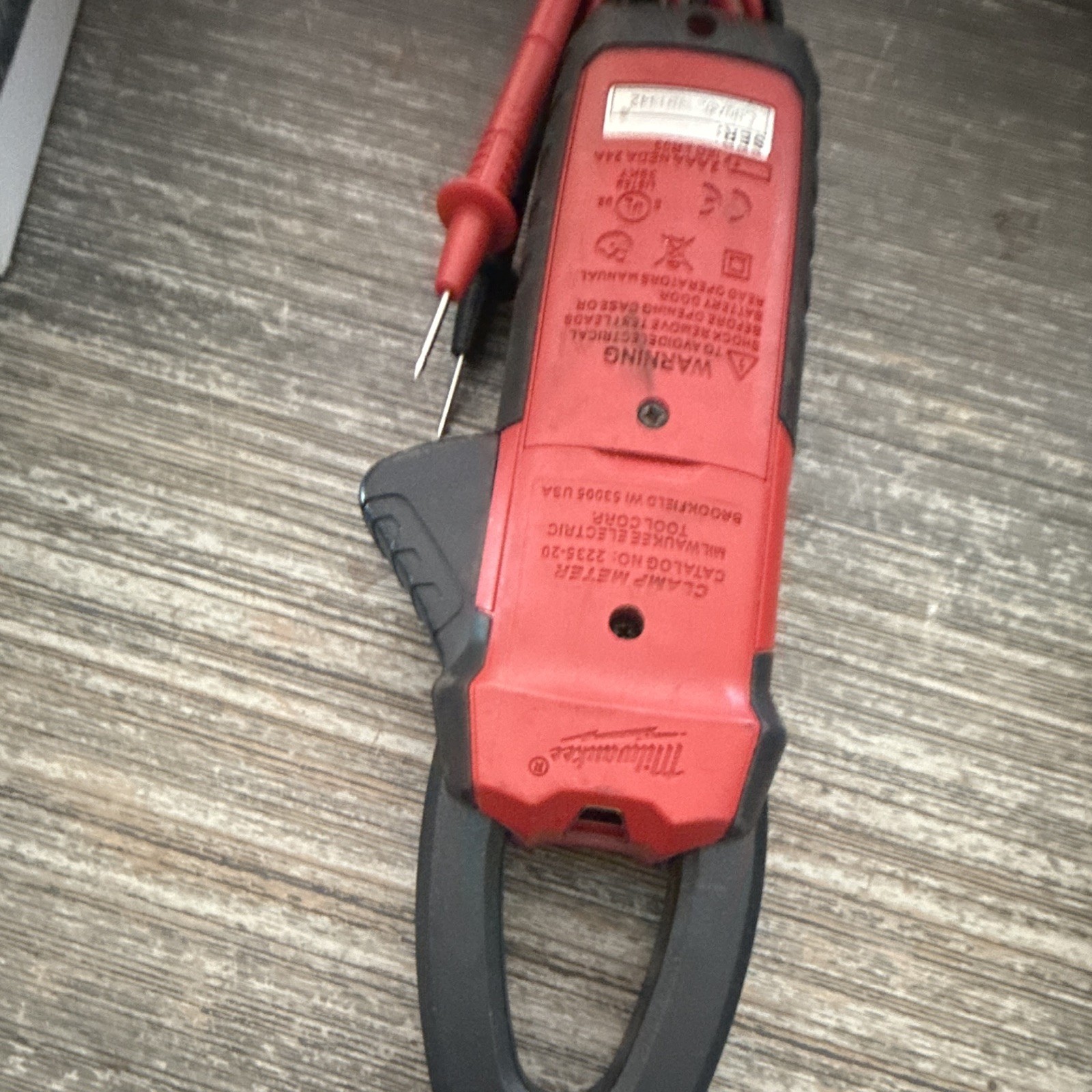 Milwaukee 2235-20 TRMS 400A Clamp Multimeter CAT III 600V NCV Backlight Leads