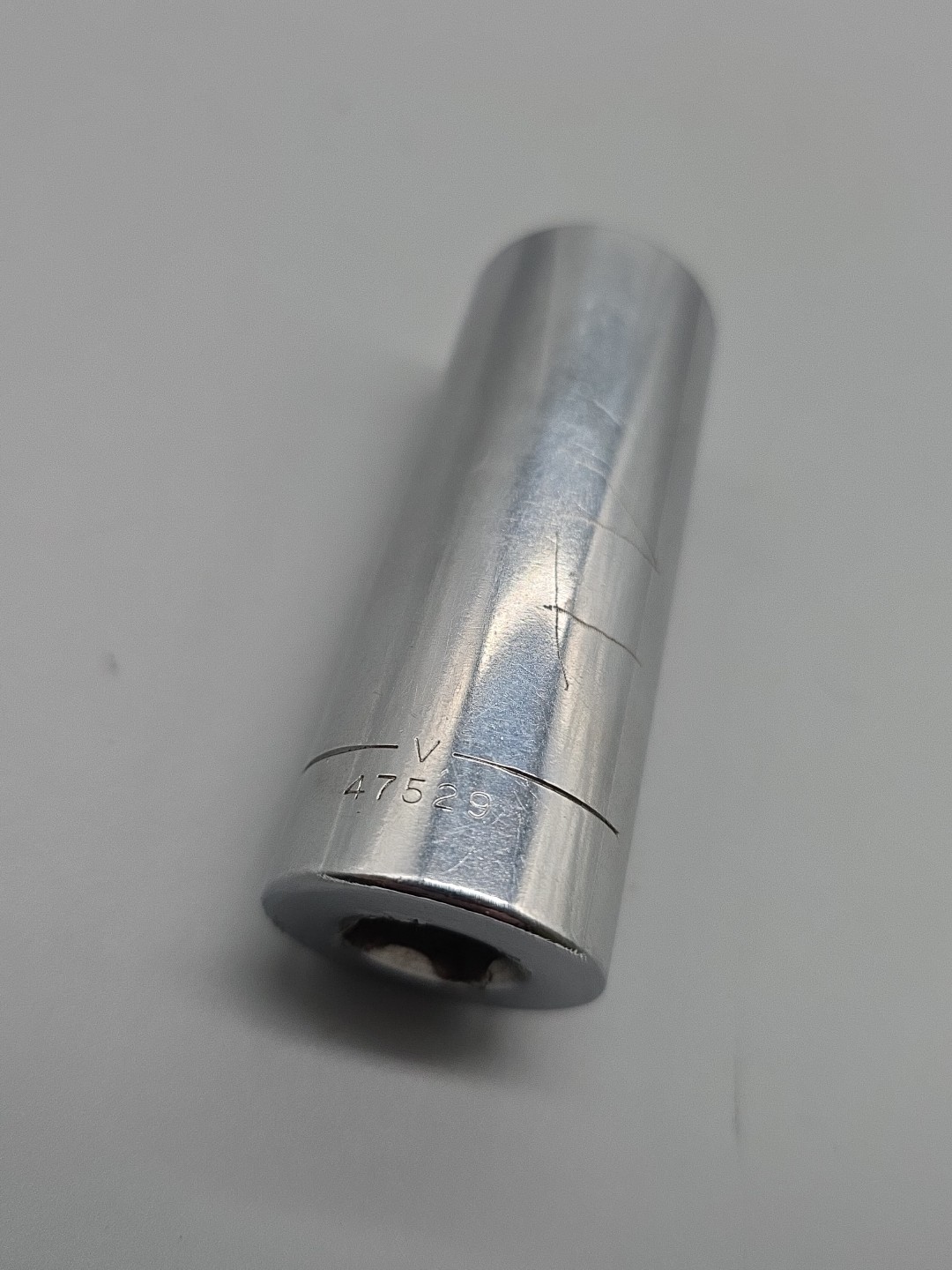 Craftsman Tools V-47529 15/16″ 12pt Deep Well Socket 1/2″ Drive USA