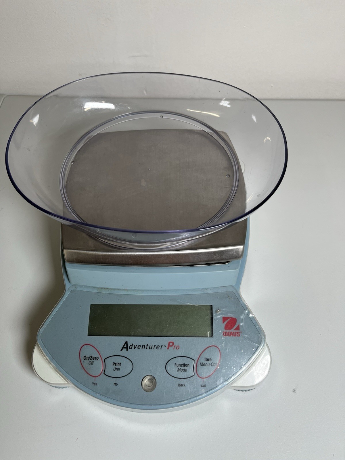 Ohaus Adventurer Pro AV8101 Precision Balance 8100g lab laboratory 100mg