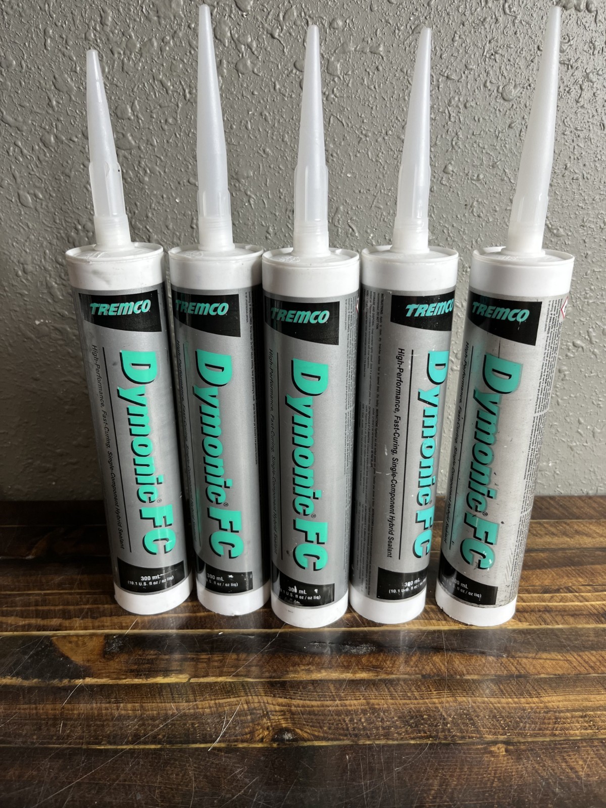 Tremco Dymonic FC Hybrid Sealant Low-Modulus Fast-Curing Caulk 10.1 oz