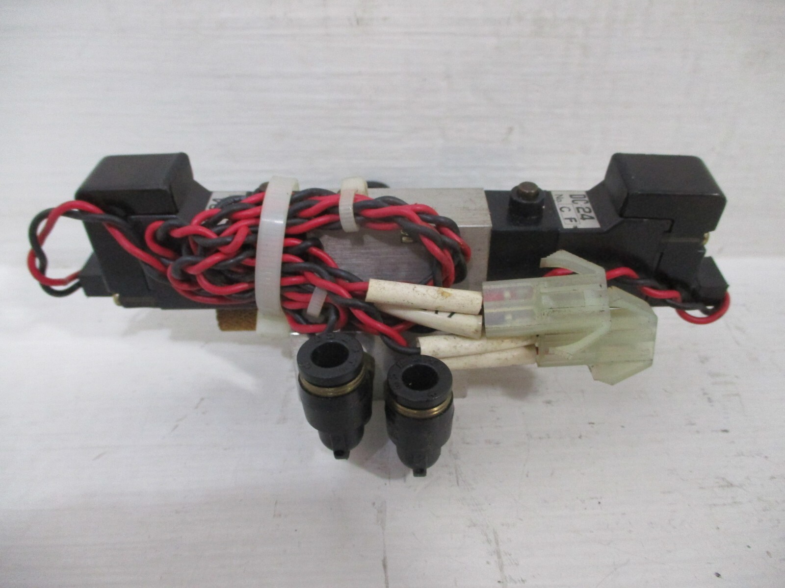 Kuroda PCD-344 Pneumatic Solenoid Valve 0.2-0.8-MPa Parker PCD344