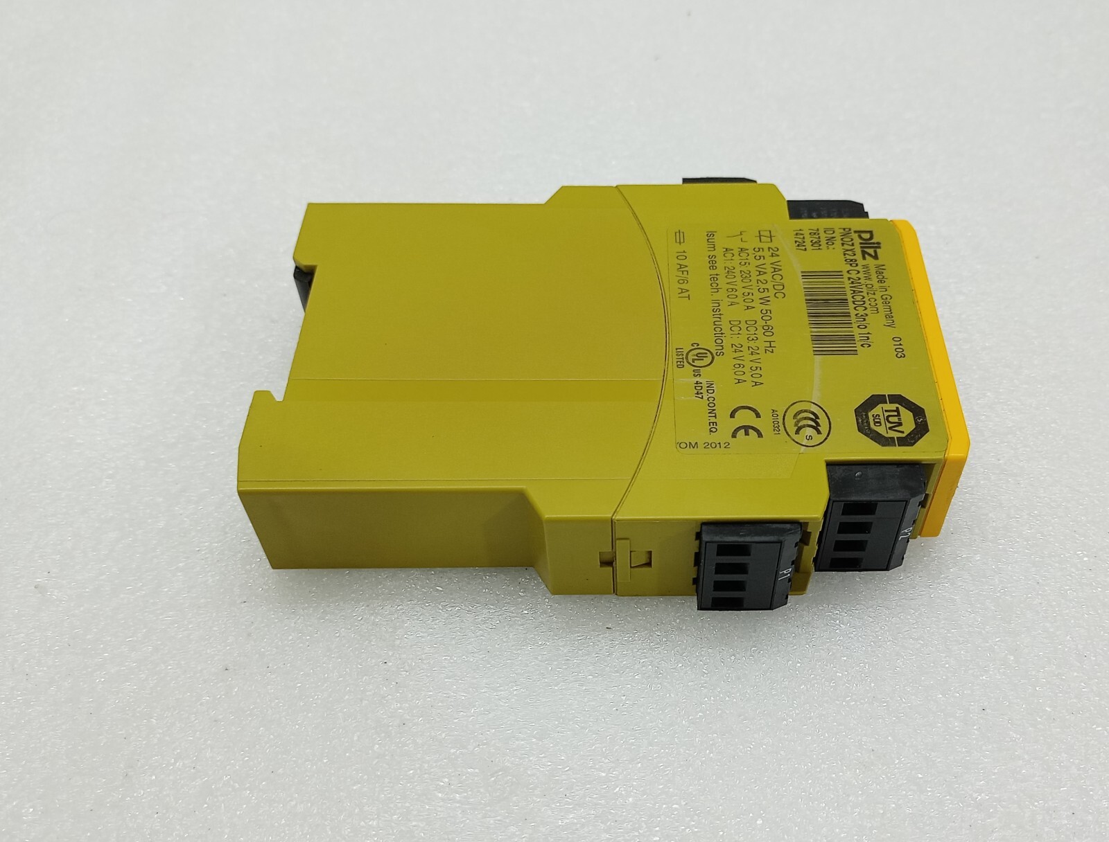 PILZ PNOZ X2.8P 787301 Safety Relay C24VACDC
