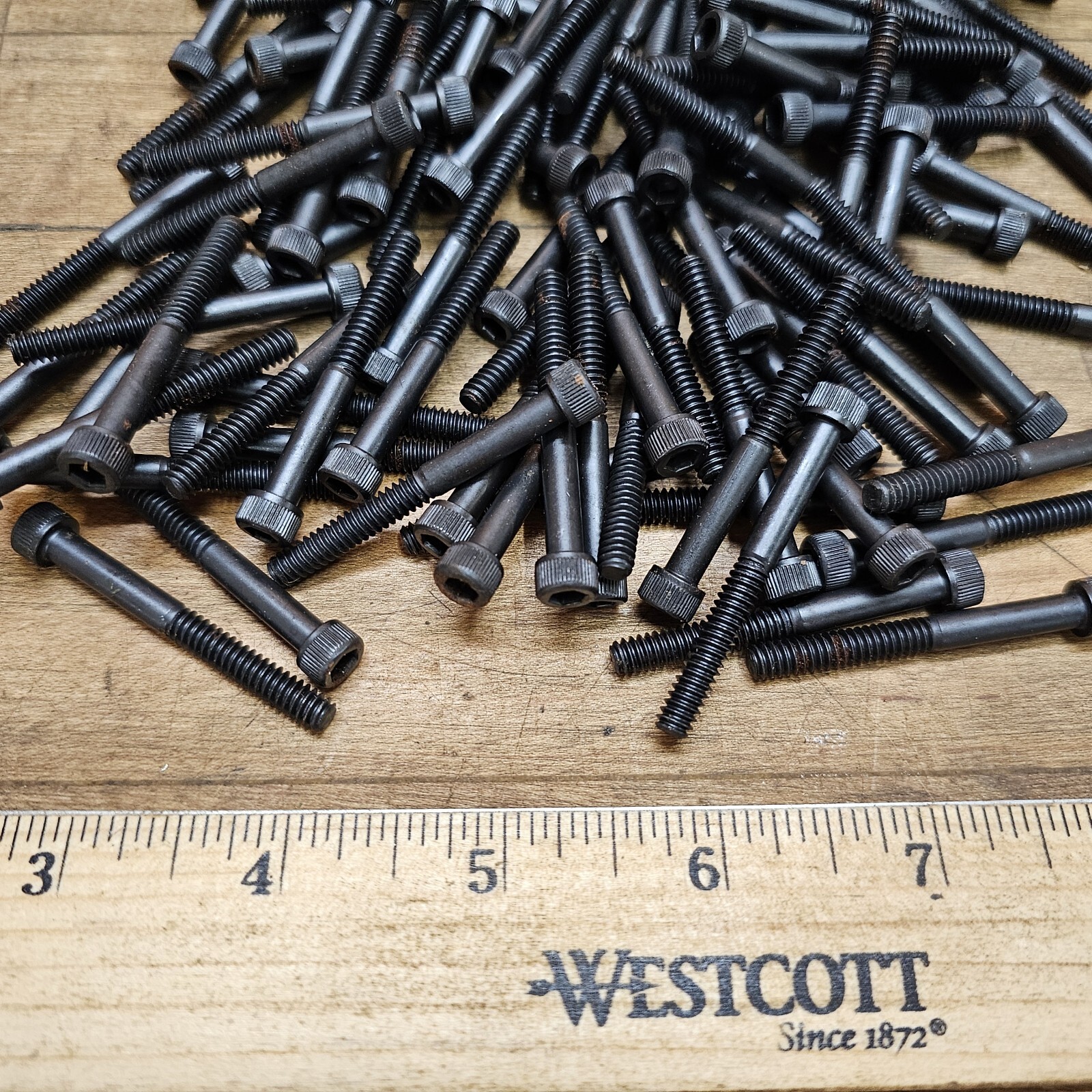 VINTAGE Socket Head Cap Screws in Box 100PCS • 10-24 1-3/4″ ☆ Machinist Hardware