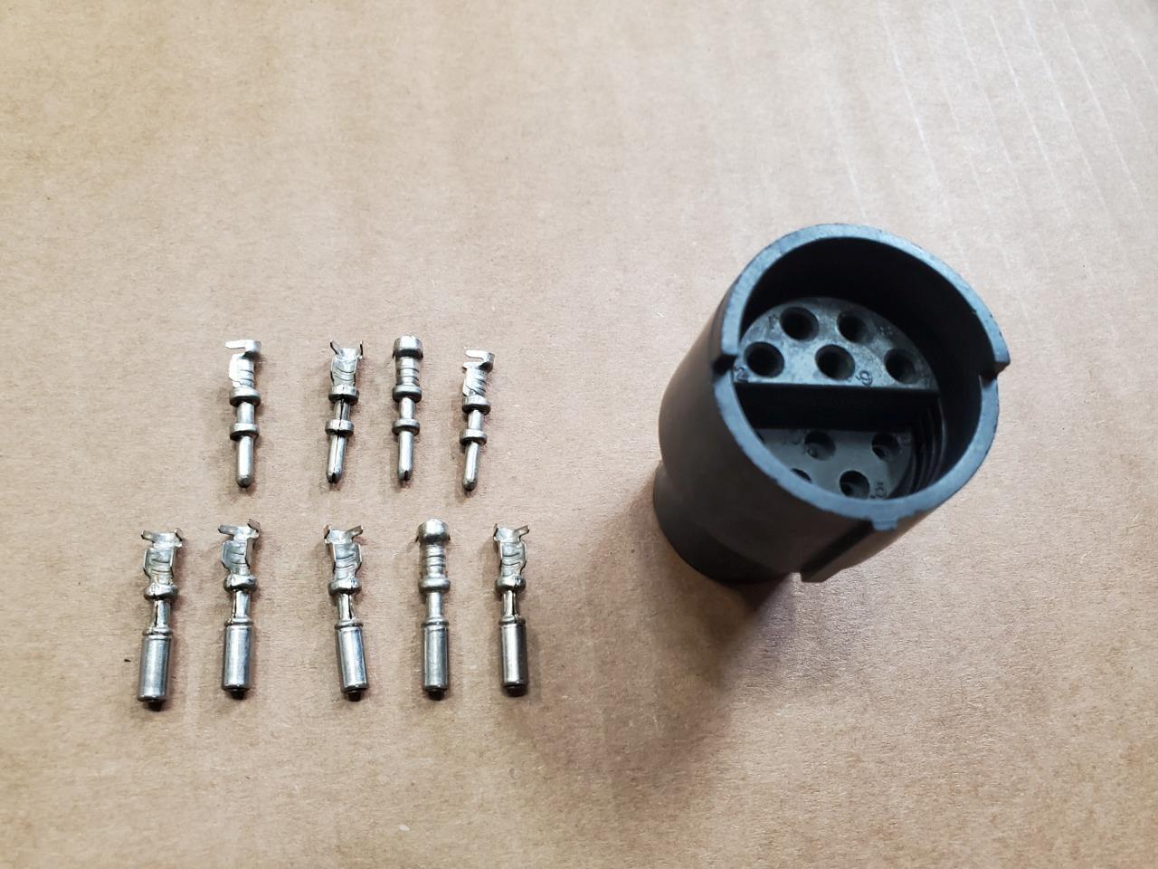 ITT CANNON Sure Seal Female Connector & pins/socket SS8-10R receptacle 9 contact