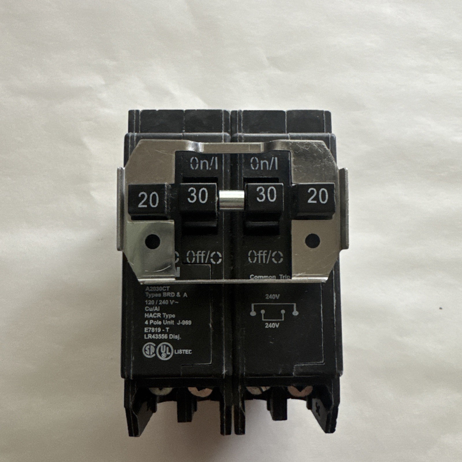 NEW Eaton BQC220230 120/240VAC 20 to 30A Quad Circuit Breaker Common Trip