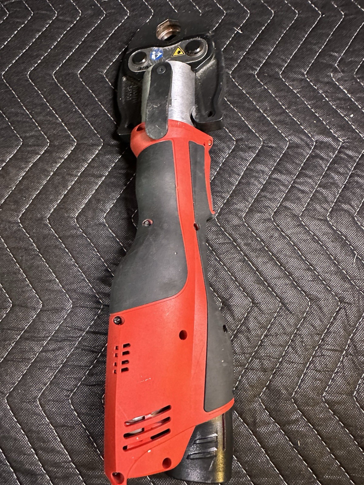 Milwaukee FORCE LOGIC Press Tool 2473-20 with Charger #577