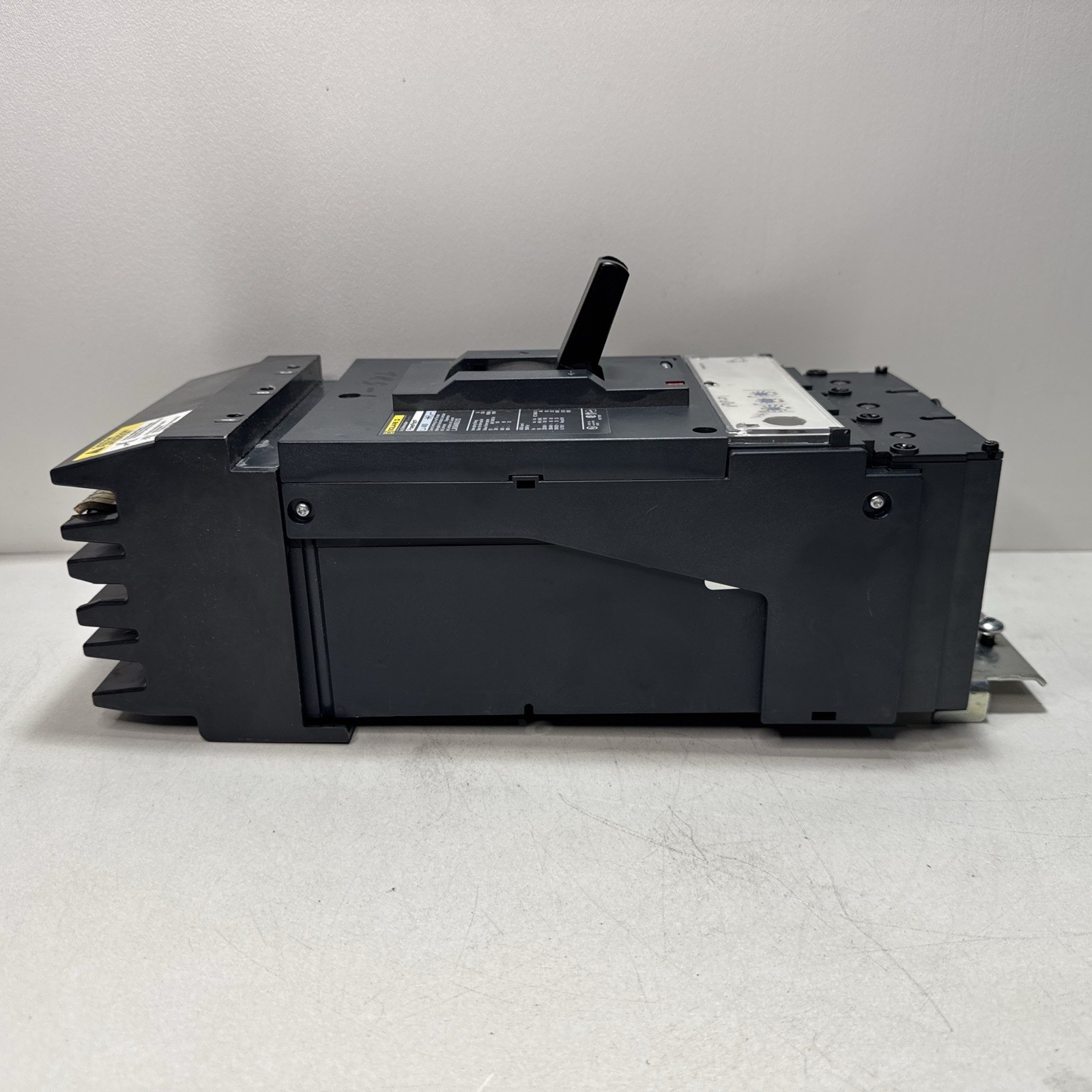 SQUARE D LJA36400U31X LJA I-LINE 3 POLE 400 AMP 480v 65KAIC POWERPACT BREAKER