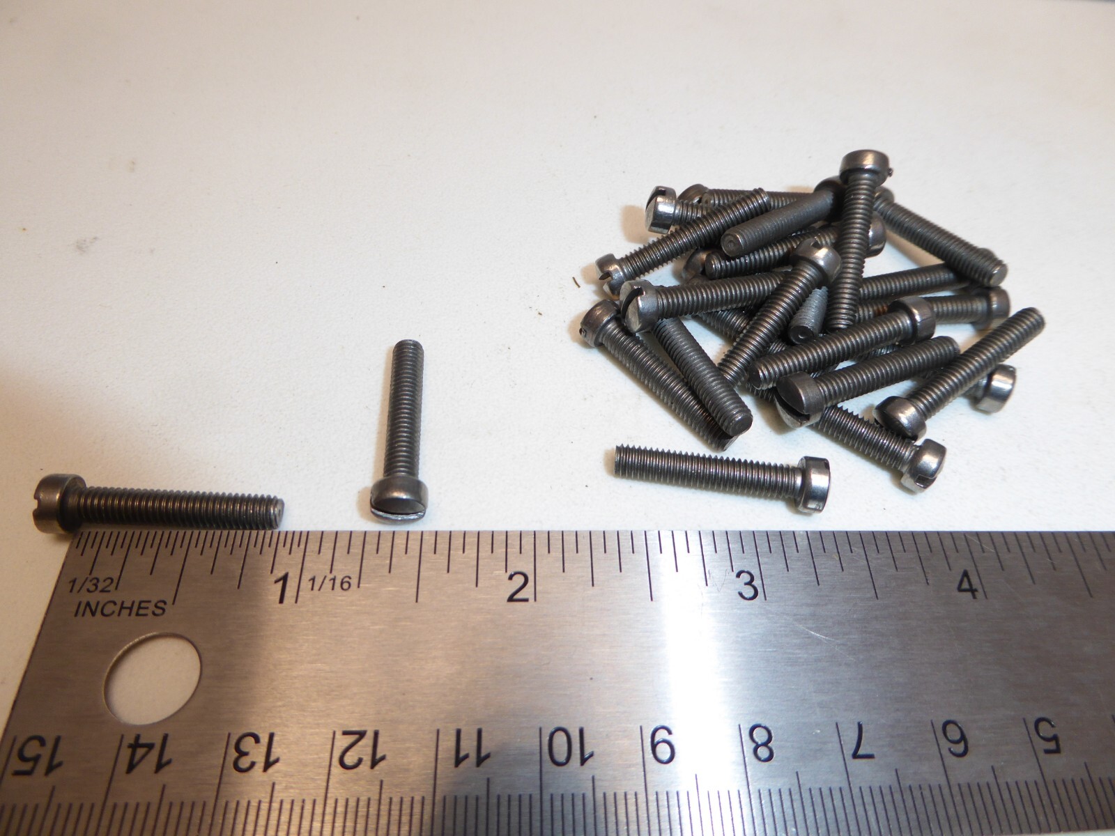 8-36 x 7/8″ SS 410 Slotted Fillister Head Machine Screw VINTAGE US Made Qty 25