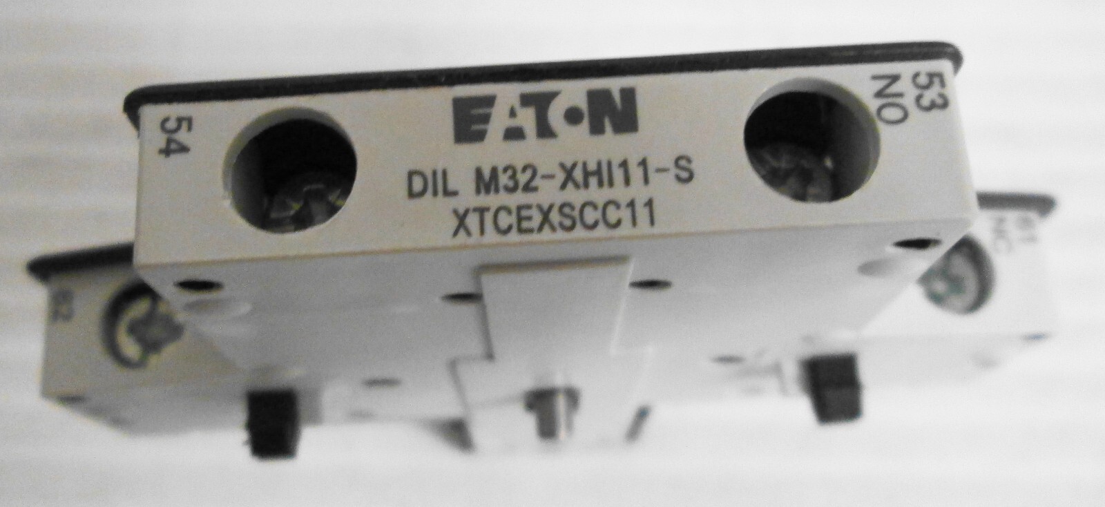Eaton DIL M32-XHI11-S XTCEXSCC11 Auxiliary Contact Module 600vAC Max 15A 250VDC