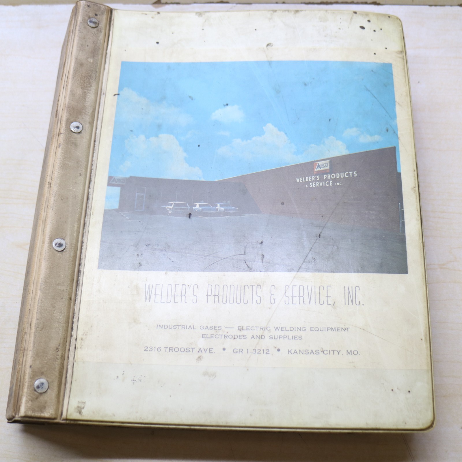 AIRCO ALCOA WELDER SALES BROCHURES Manual Book catalog MAGNAFLUX MILWAUKEE LENCO