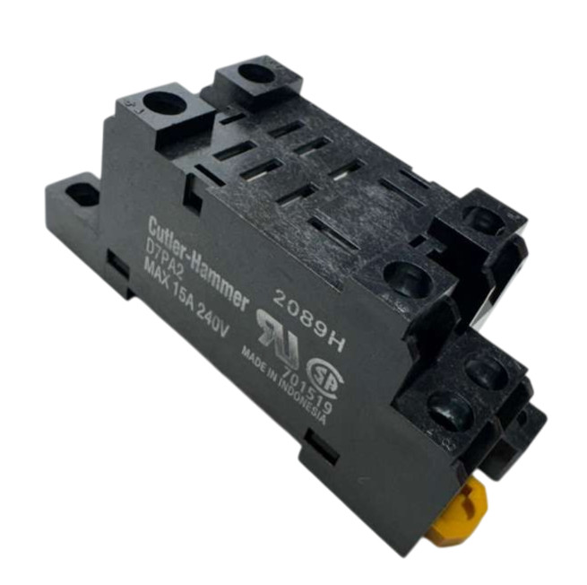 Cutler-Hammer D7PA2 Relay Socket Base, MAX 15A, 240V, 2089H, 701519