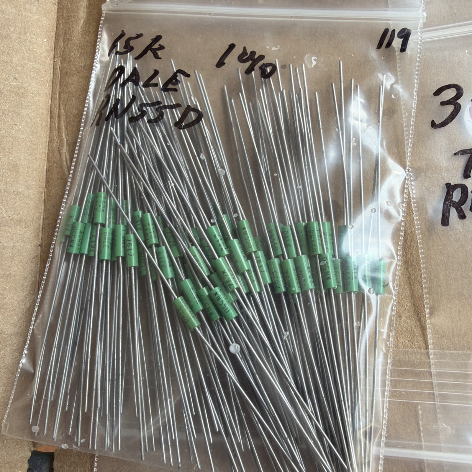 425pc Group Lot Of RESISTORS Dale & Other Mfg Look At Pictures New & Used #6