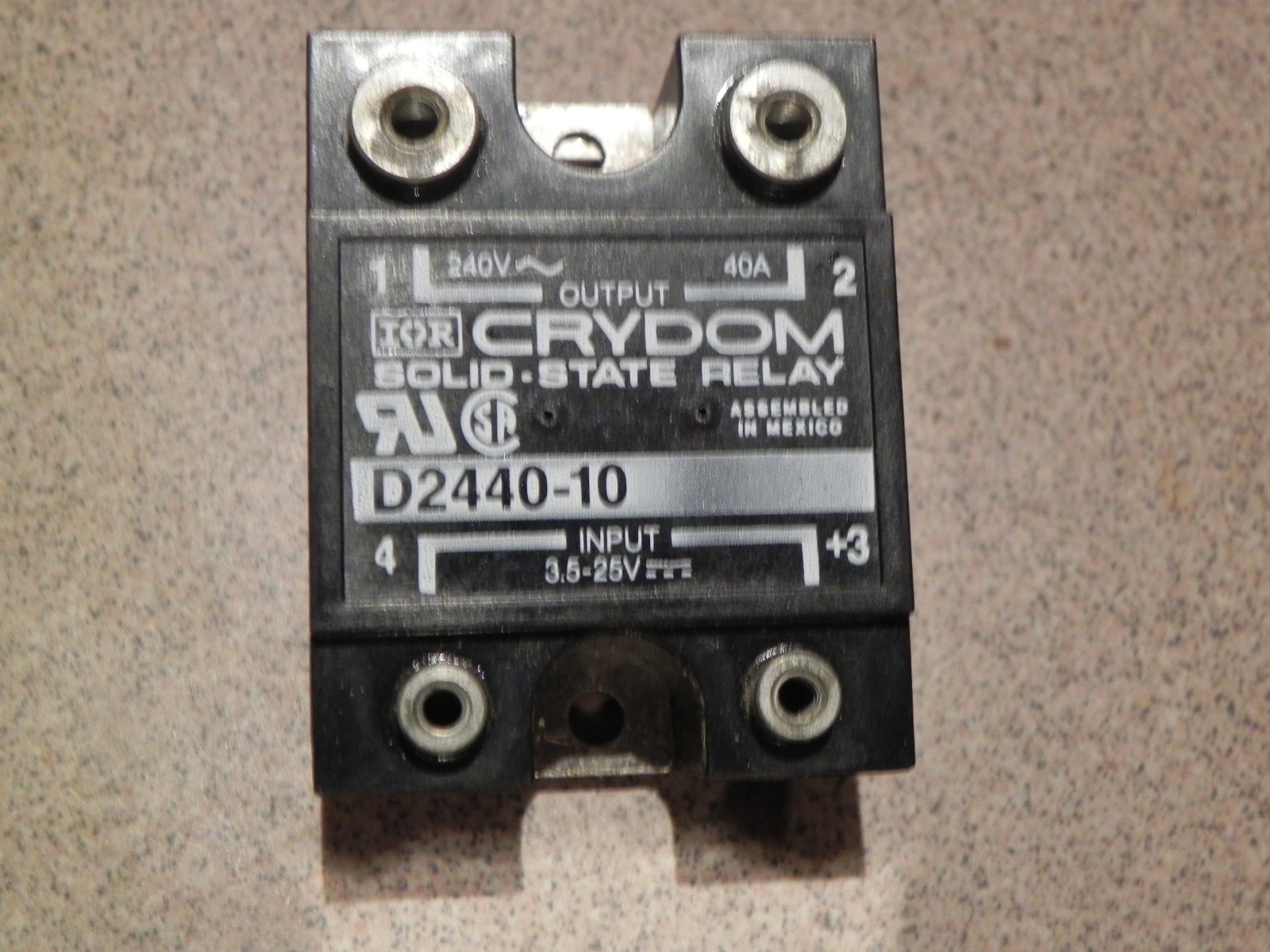 Crydom D2440-10 SS RELAY 24-280 V – PM IP00 280VAC/40A, 3-32VDC, US Authorized