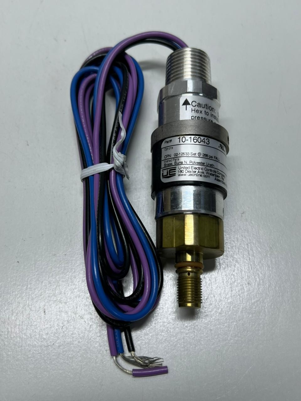 United Electric Controls 10-16043 Pressure Switch Industrial Control NEW