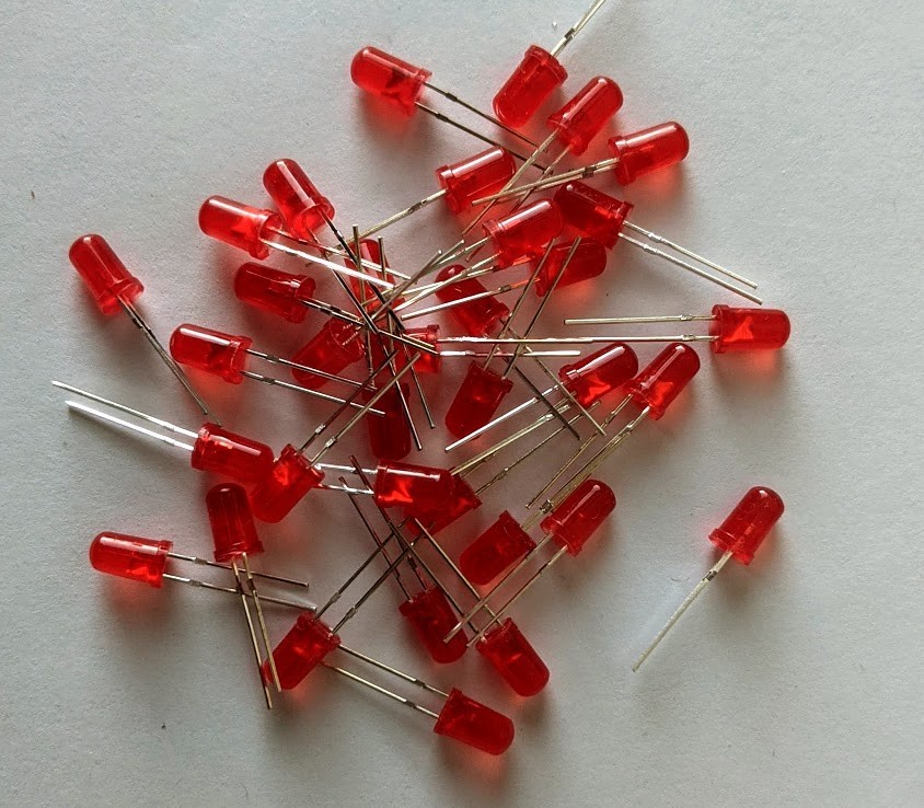 10pc RED 5mm LED Light Emitting Diode diffused – for Christmas Lights , etc.