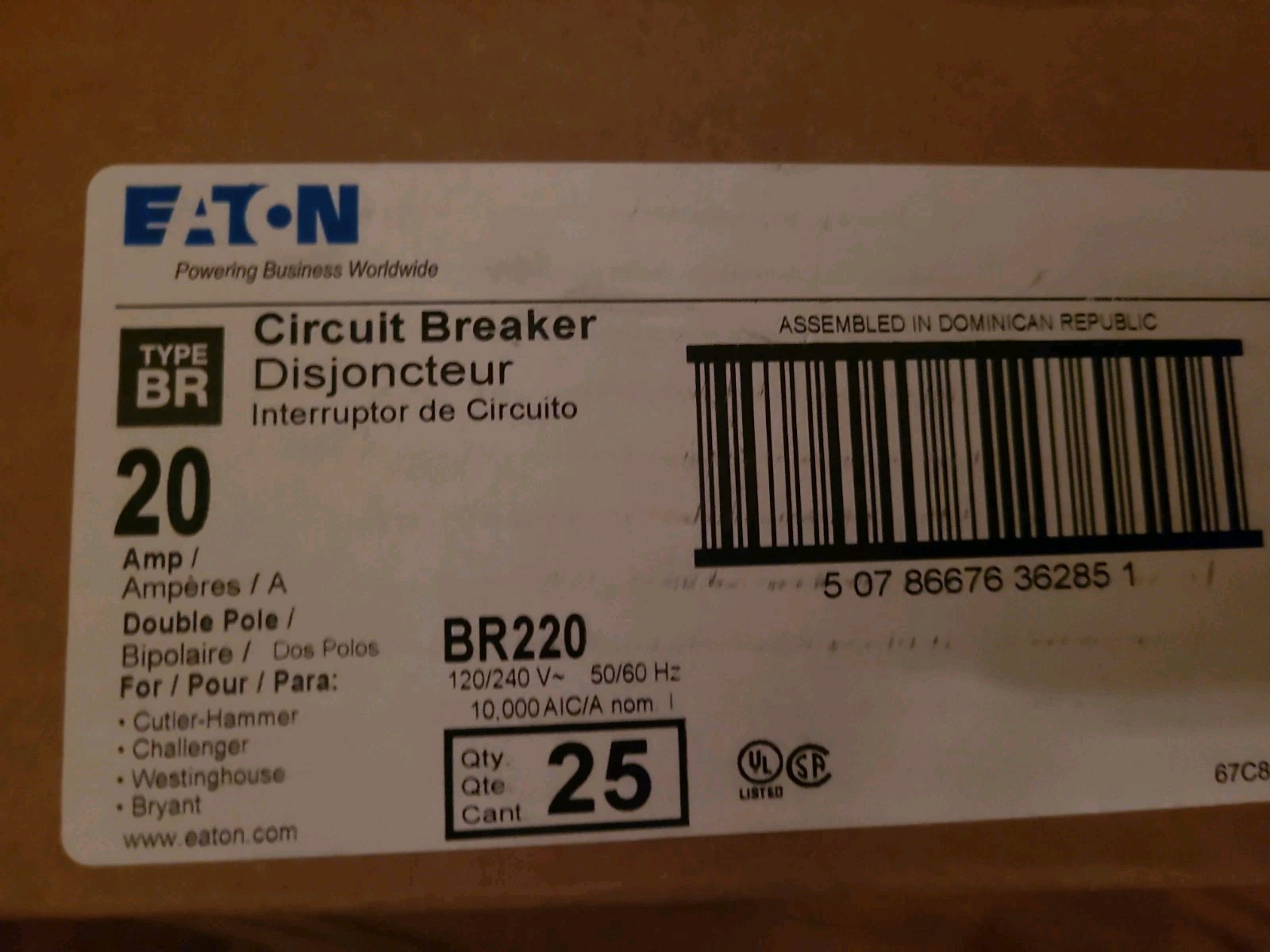 Box of 25 EATON BR220 BR 20 Amp 120/240 Volts 2-Pole Circuit Breaker * NEW *