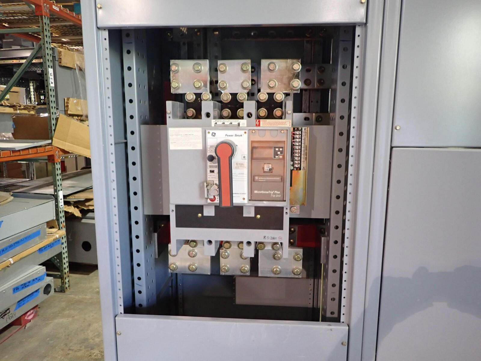 GE 2000 amp Switchgear Panelboard 208v 3 Phase TP2020TTR C220LI + CT Cabinet