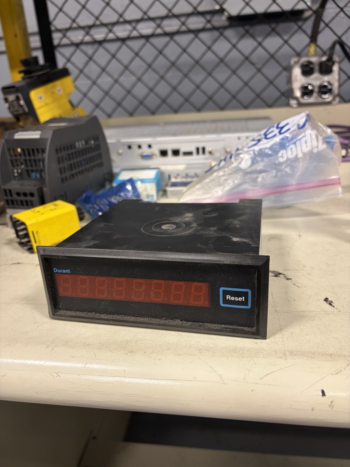 EATON DURANT 58810-400 COUNT TOTALIZER USED