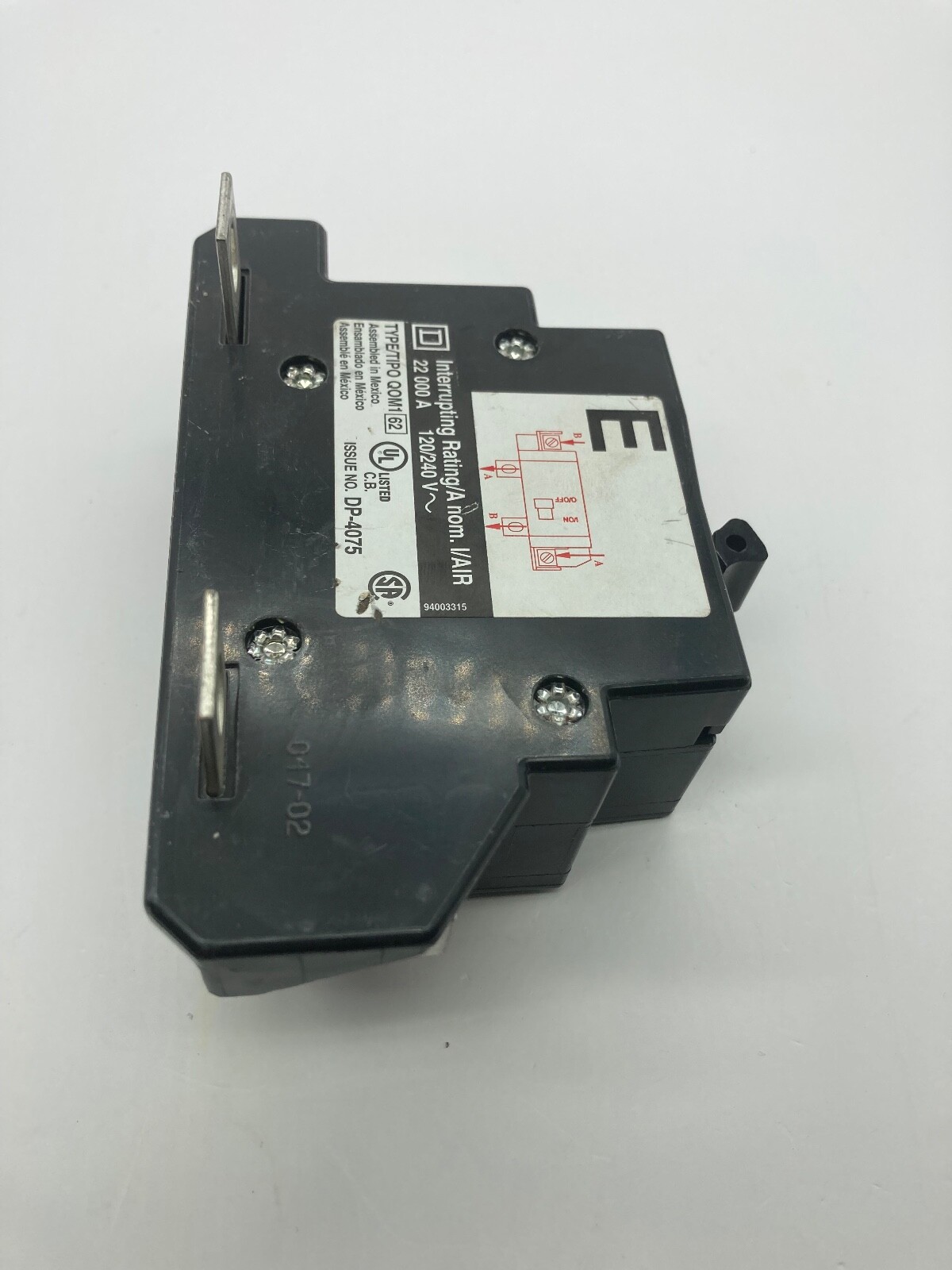 Square D QOM100VH8106 22kA 2 Pole 100 Amp QOM1 Bolt On Main Circuit Breaker NOS