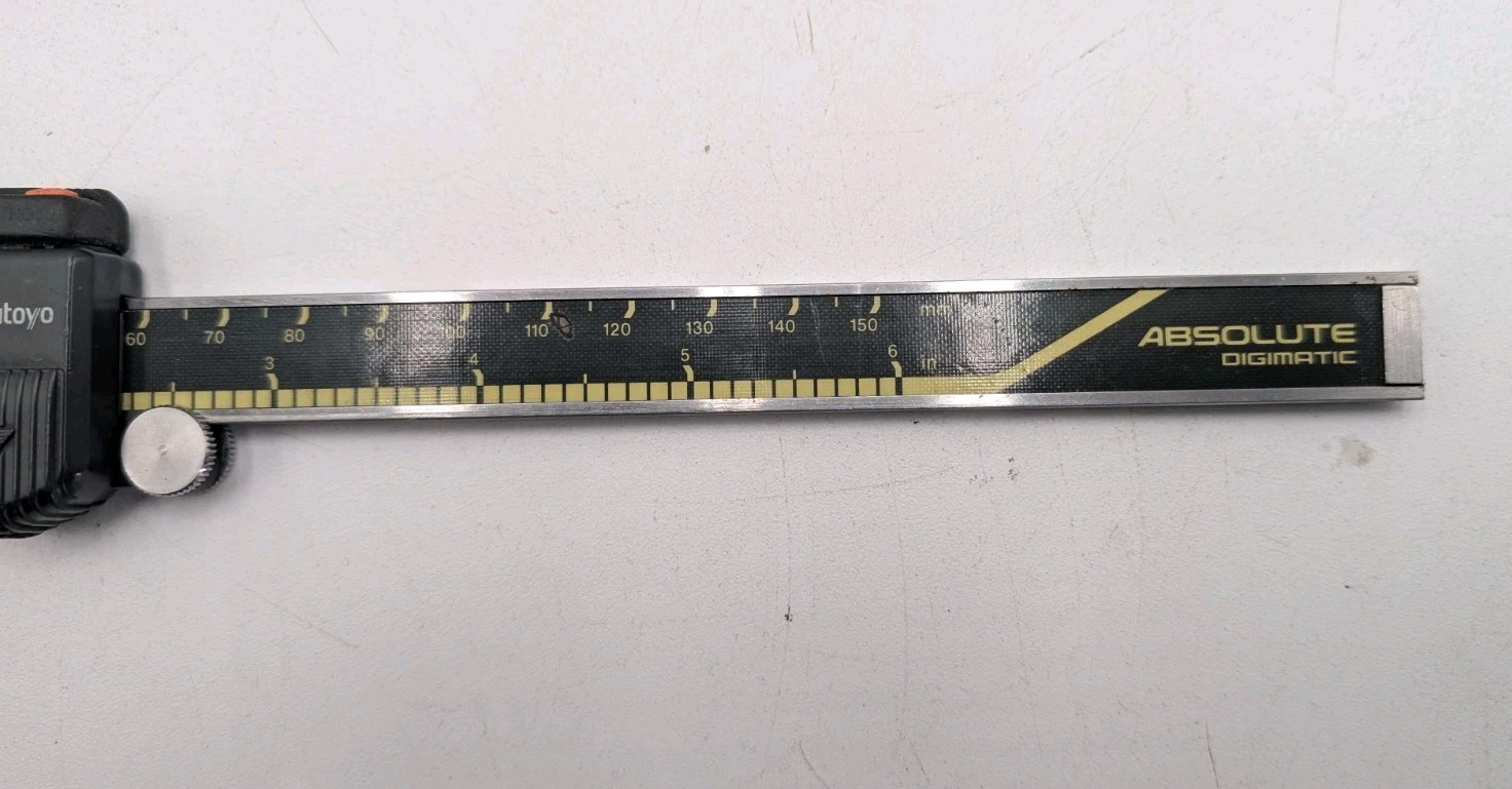 Mitutoyo 500-196-30 1.5V Absolute Digital Digimatic Vernier Caliper